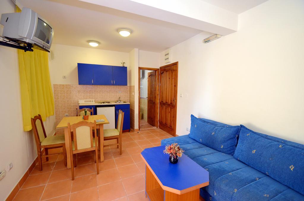 בודווה Guest House Villa Iva חדר תמונה