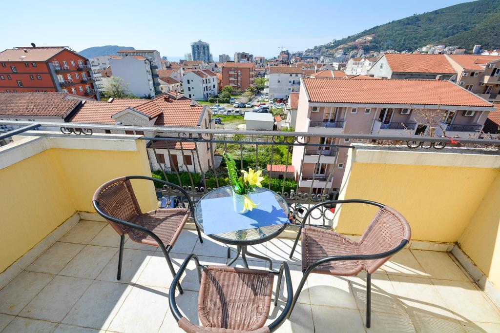 בודווה Guest House Villa Iva מראה חיצוני תמונה